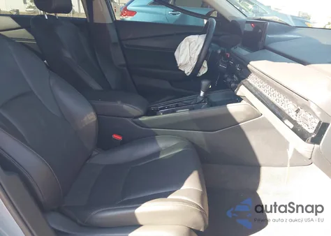 2024 Honda Accord Hybrid Touring z USA, uszkodzony, nr VIN 1HGCY2F8XRA004757